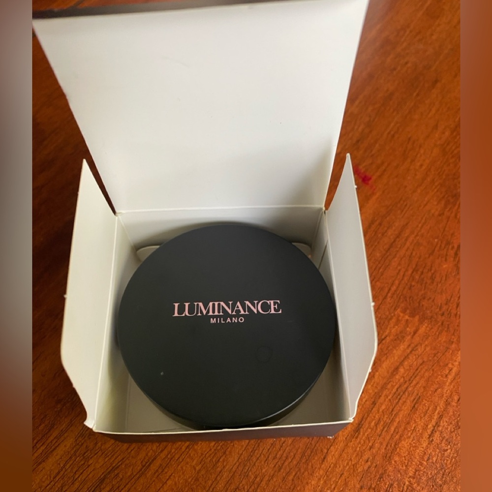 Luminance Milano translucent Blurring Setting Powder